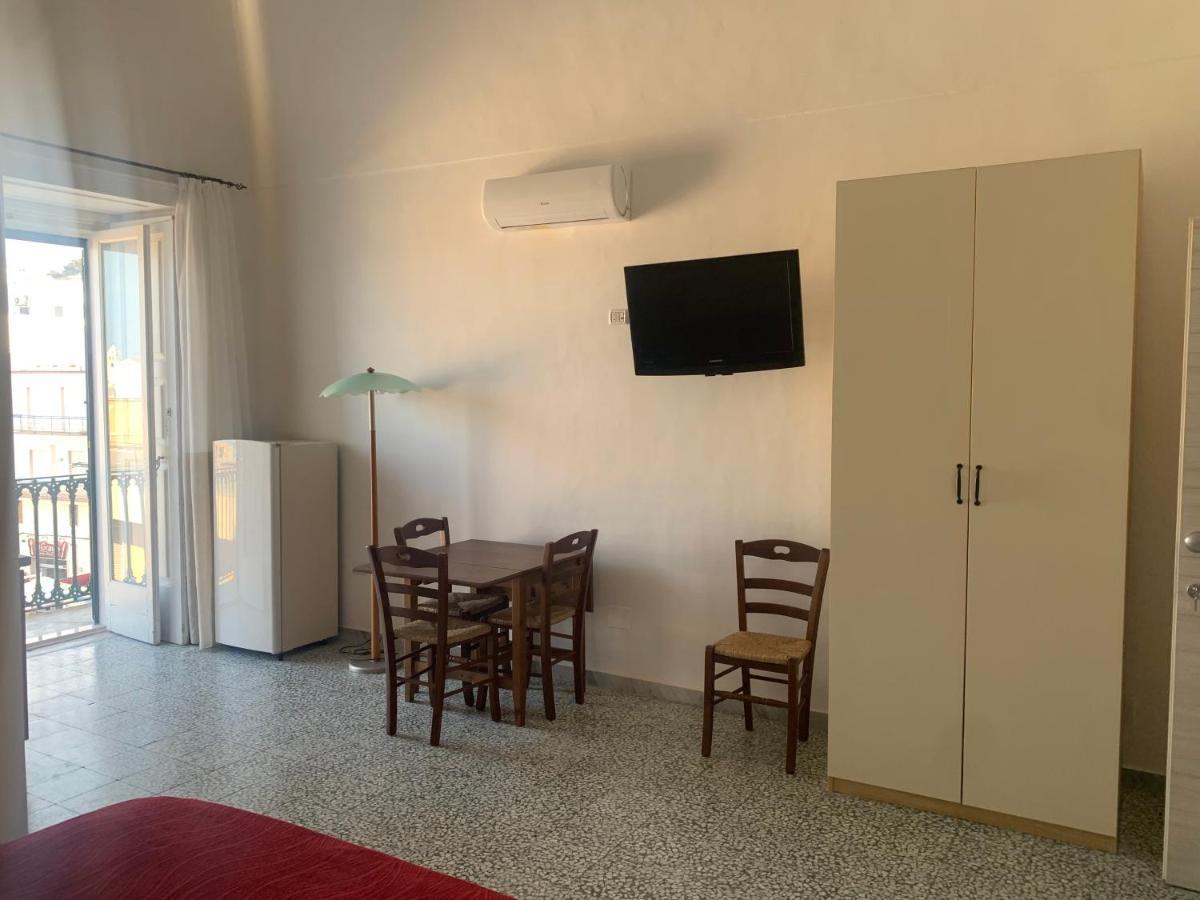 Colombo Apartment E Room Vieste Kültér fotó