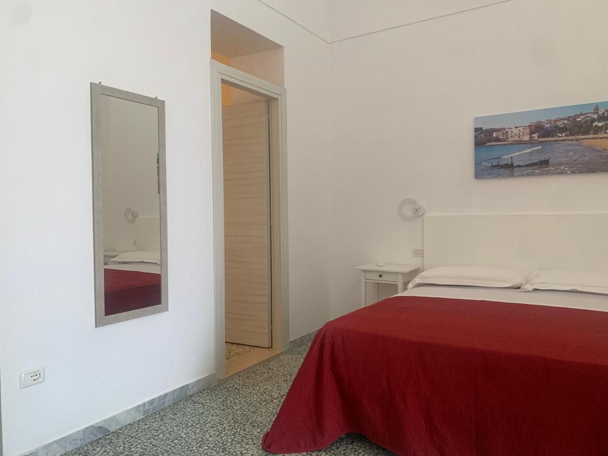 Colombo Apartment E Room Vieste Kültér fotó