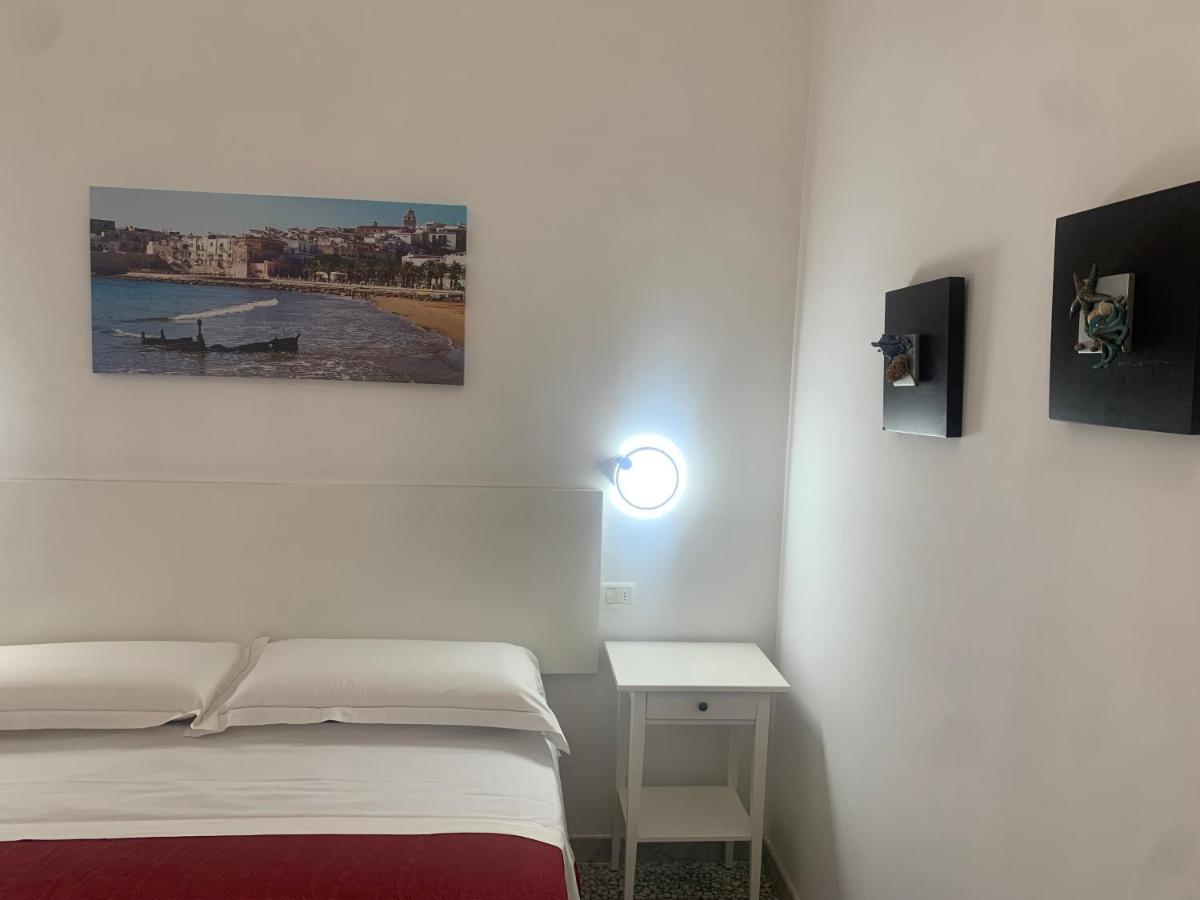 Colombo Apartment E Room Vieste Kültér fotó